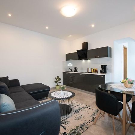 Apartment Emili Опатия Экстерьер фото