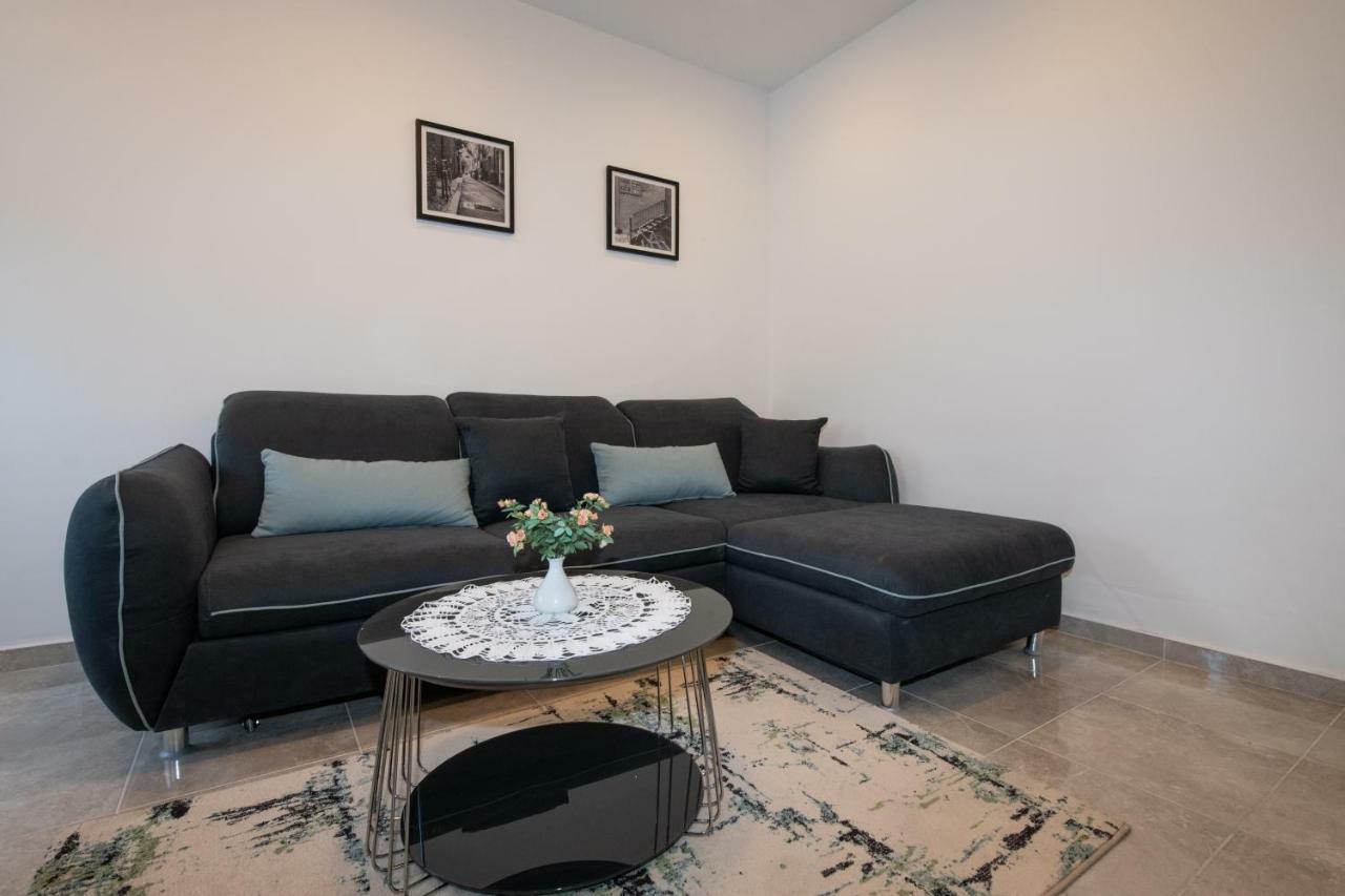 Apartment Emili Опатия Экстерьер фото