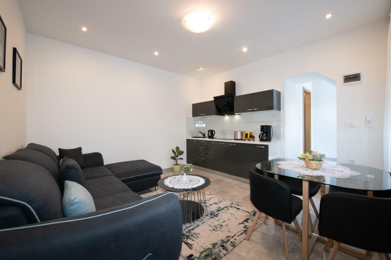 Apartment Emili Опатия Экстерьер фото
